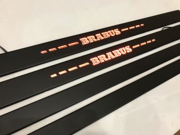 MERCEDES-BENZ S-KLASSE W217 BRABUS ROCKET 600 EDELSTAHL LED DOOR SILS EINSTIEGSLEISTEN SET-Brabus Black Matt Orange